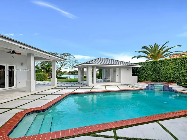 4747 SW 89th Ave, Miami FL 33165