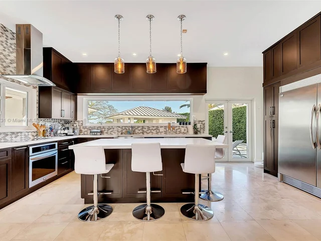 4747 SW 89th Ave, Miami FL 33165