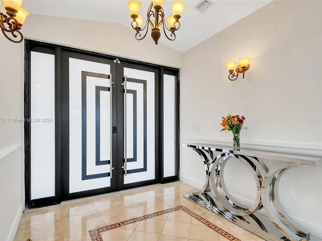 4747 SW 89th Ave, Miami FL 33165