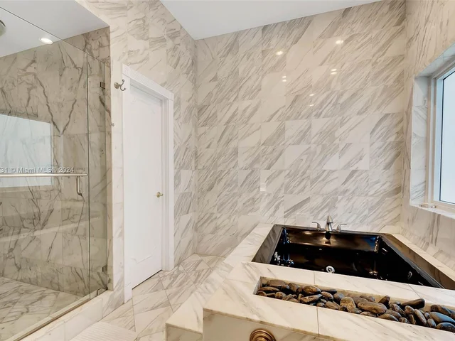 4747 SW 89th Ave, Miami FL 33165