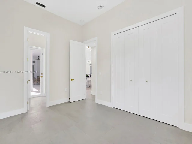 16365 SW 87th Pl, Palmetto Bay FL 33157