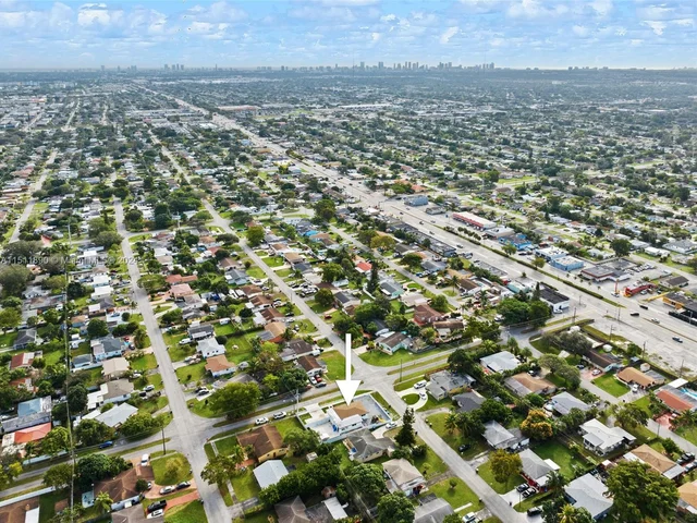 6501 Flagler St, Hollywood FL 33023