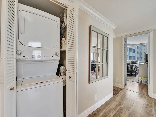 4200 Hillcrest Dr # 619, Hollywood FL 33021