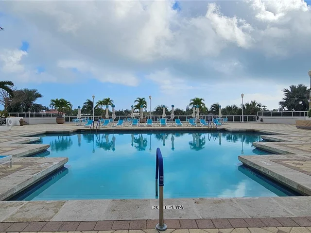 3802 NE 207th St # 1204, Aventura FL 33180