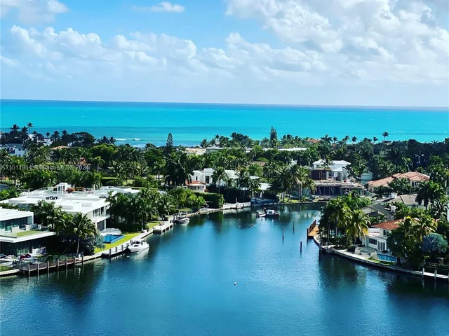 3802 NE 207th St # 1204, Aventura FL 33180