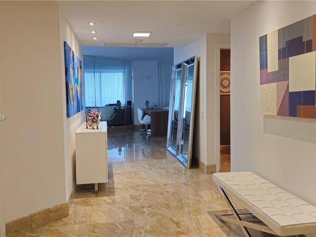 3802 NE 207th St # 1204, Aventura FL 33180