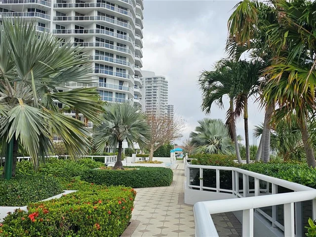 3802 NE 207th St # 1204, Aventura FL 33180