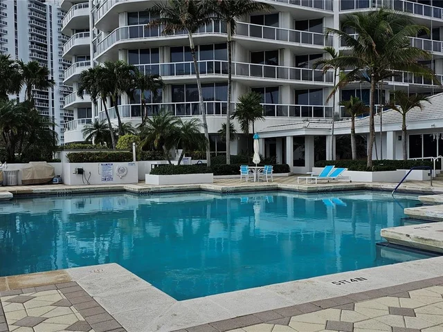 3802 NE 207th St # 1204, Aventura FL 33180