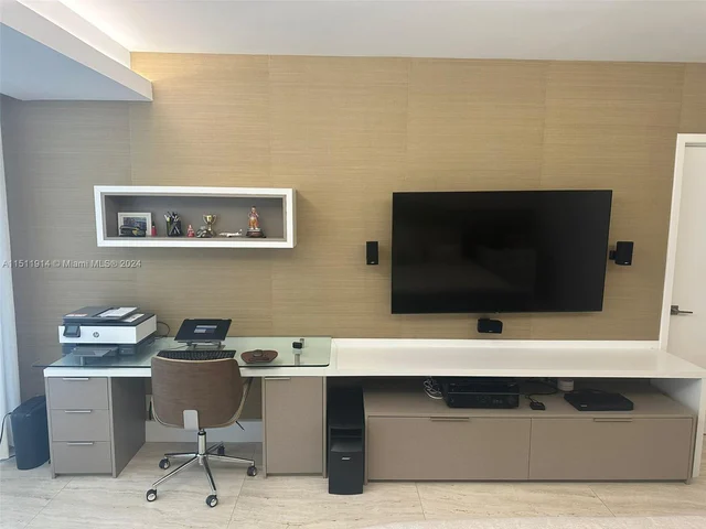 3802 NE 207th St # 1204, Aventura FL 33180