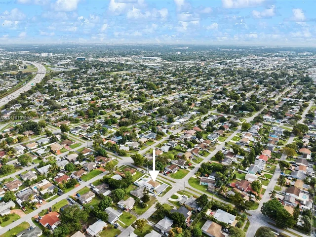 6501 Flagler St, Hollywood FL 33023