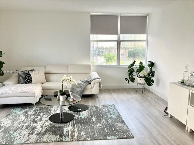 888 Intracoastal Dr # 4E, Fort Lauderdale FL 33304