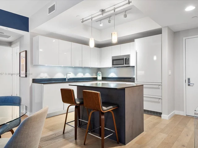 1010 Brickell Ave # 2307, Miami FL 33131