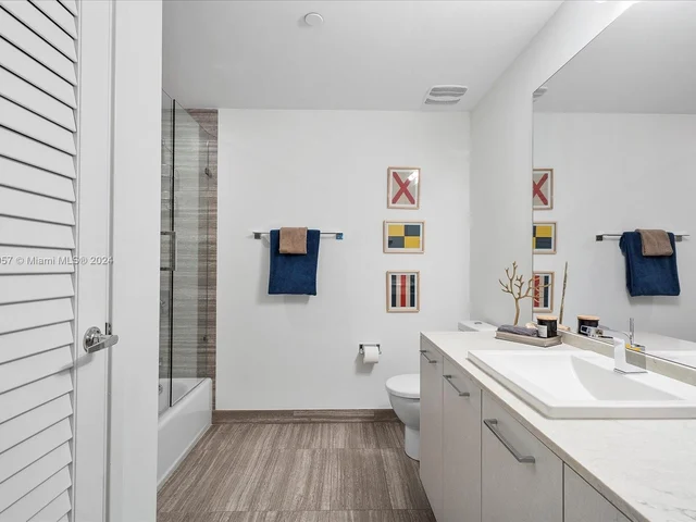 1010 Brickell Ave # 2307, Miami FL 33131