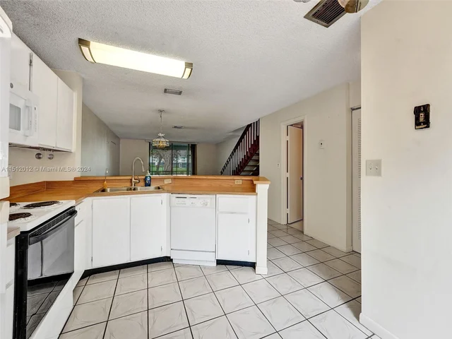 7890 Lago Del Mar Dr # 143, Boca Raton FL 33433