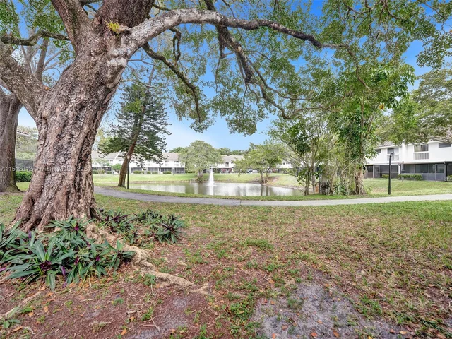 7890 Lago Del Mar Dr # 143, Boca Raton FL 33433