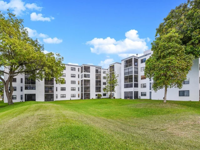 9235 SW 8th St # 507, Boca Raton FL 33428