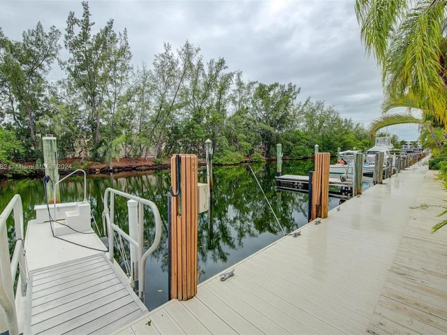 3782 NE 166th St # 107, North Miami Beach FL 33160