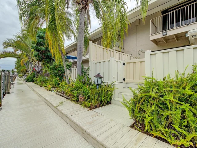 3782 NE 166th St # 107, North Miami Beach FL 33160