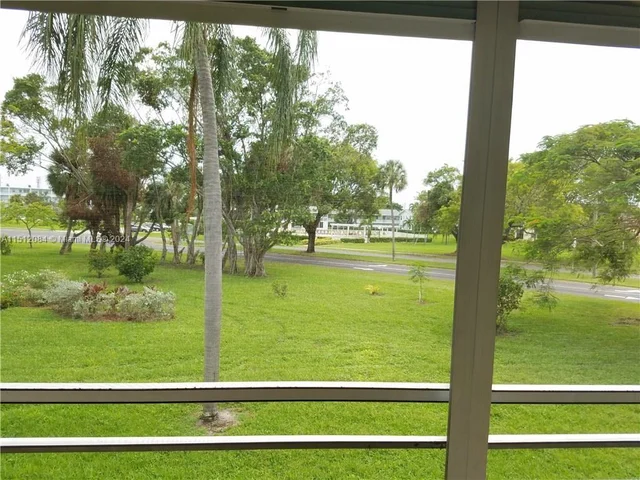 2004 Cambridge A # 2004, Deerfield Beach FL 33442