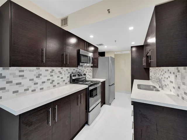 210 174th St # 1608, Sunny Isles Beach FL 33160