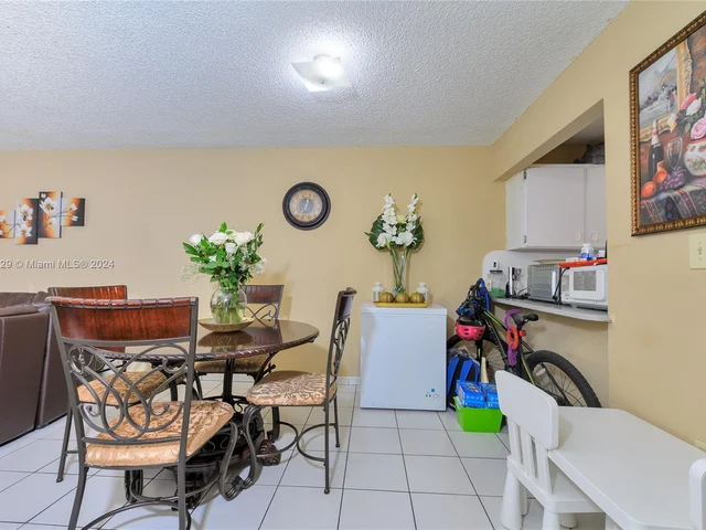 6041 W 24th Ave # 111, Hialeah FL 33016