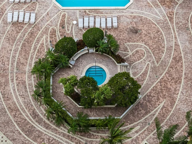 20191 E Country Club Dr # 708, Aventura FL 33180