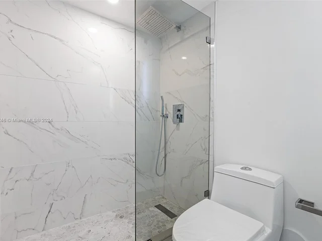 6917 Collins Ave # 1009, Miami Beach FL 33141