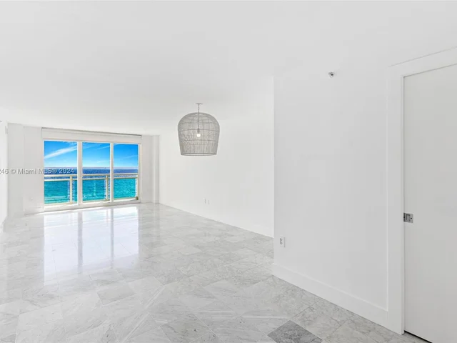 6917 Collins Ave # 1009, Miami Beach FL 33141