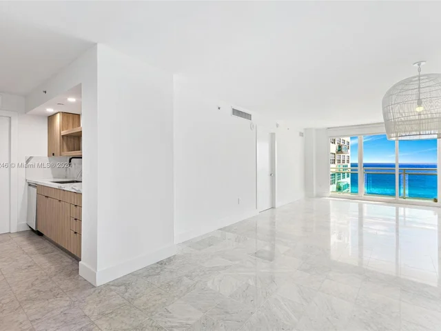 6917 Collins Ave # 1009, Miami Beach FL 33141