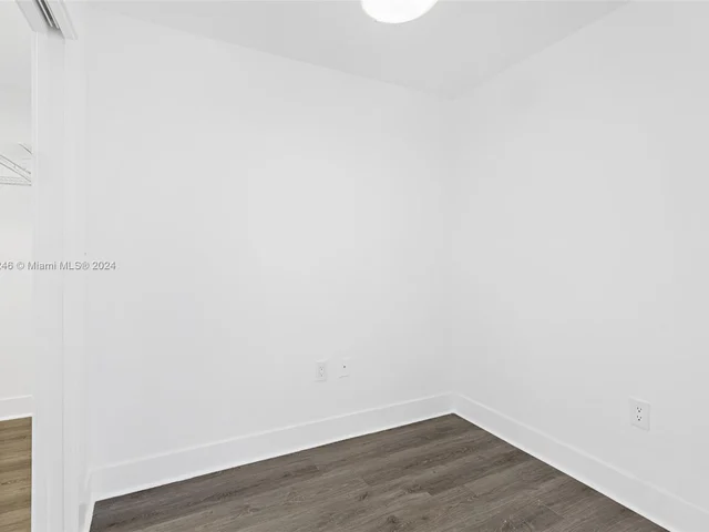 6917 Collins Ave # 1009, Miami Beach FL 33141