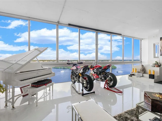 7934 West Dr # 904, North Bay Village FL 33141