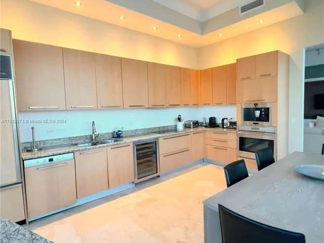 16001 Collins Ave # 4201, Sunny Isles Beach FL 33160