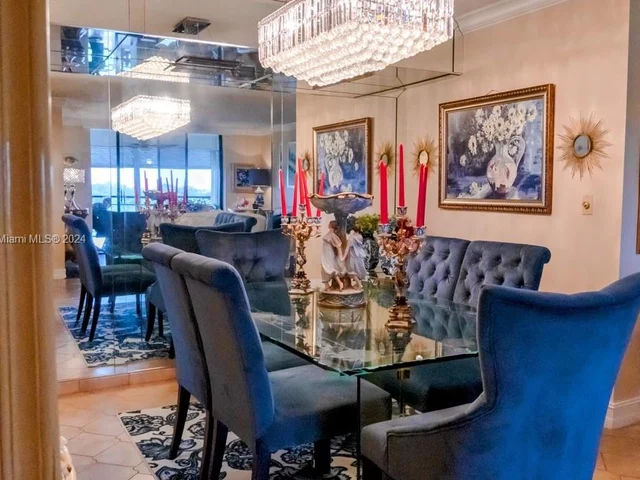 900 Saint Charles Pl, Pembroke Pines FL 33026