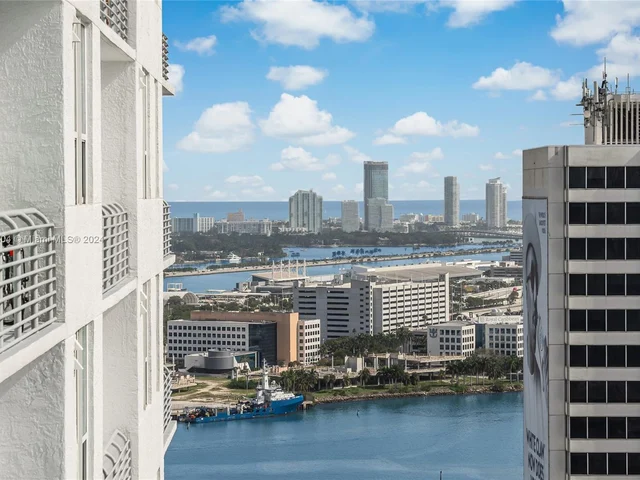 133 NE 2nd Ave # 3110, Miami FL 33132