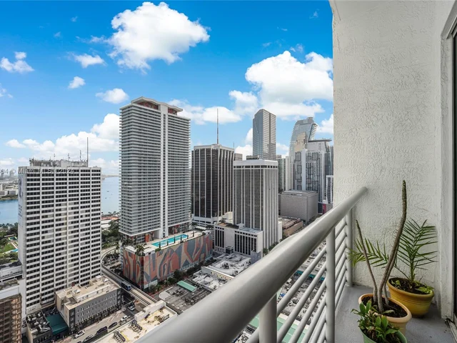 133 NE 2nd Ave # 3110, Miami FL 33132