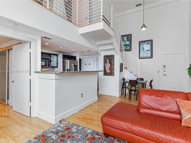 7728 Collins Ave # 16, Miami Beach FL 33141