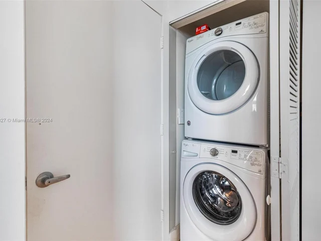 7728 Collins Ave # 16, Miami Beach FL 33141