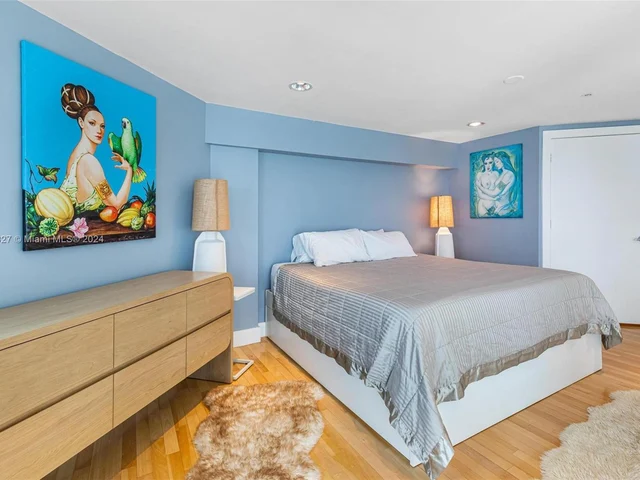 7728 Collins Ave # 16, Miami Beach FL 33141