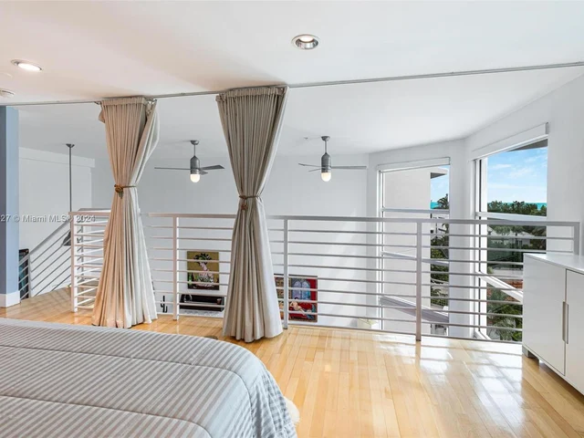 7728 Collins Ave # 16, Miami Beach FL 33141