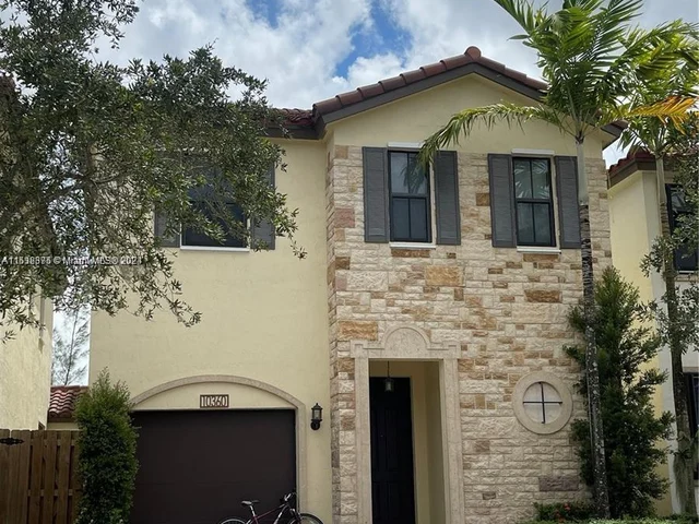10360 NW 70th Ter # 10360, Doral FL 33178