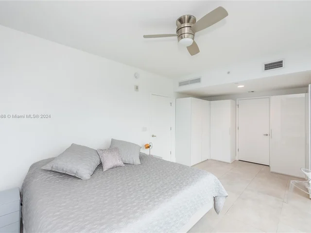 1010 Brickell Ave # 4406, Miami FL 33131