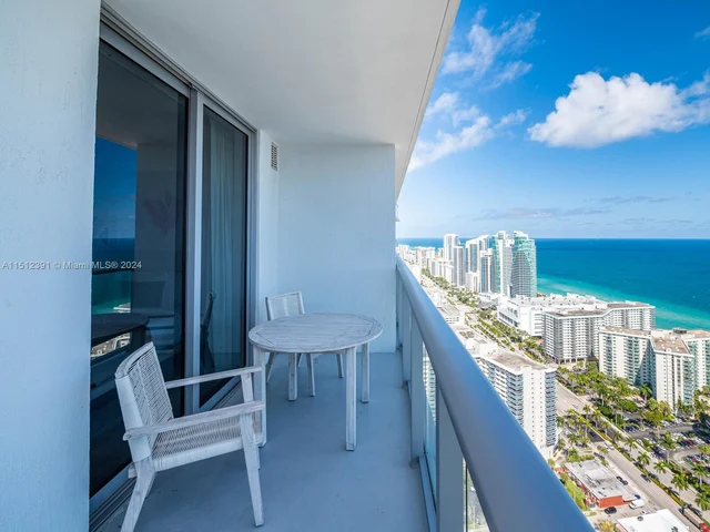 4010 S Ocean Dr # R3305, Hollywood FL 33019