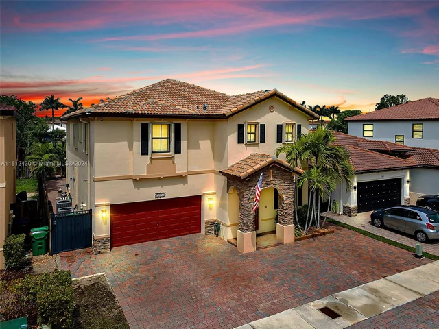 4374 SW 164th Ct, Miami FL 33185