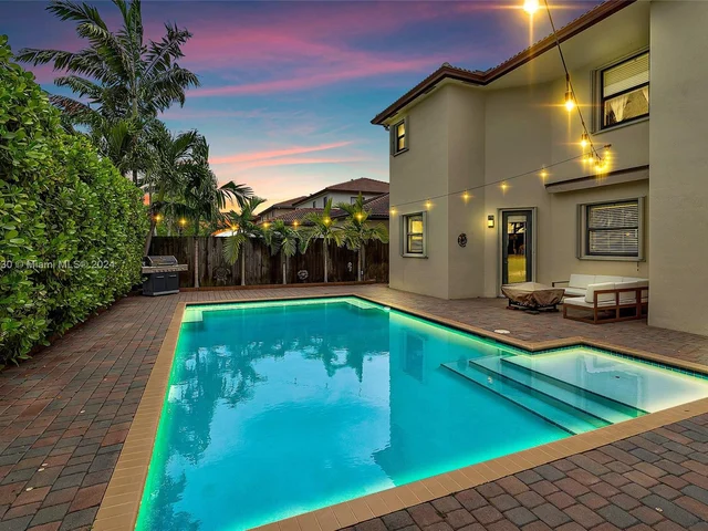 4374 SW 164th Ct, Miami FL 33185