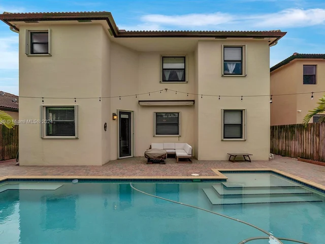 4374 SW 164th Ct, Miami FL 33185