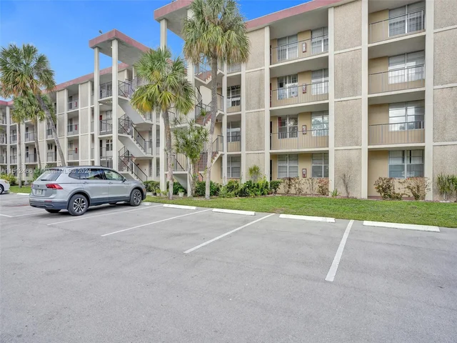 2601 NW 48th Ter # 252, Lauderdale Lakes FL 33313
