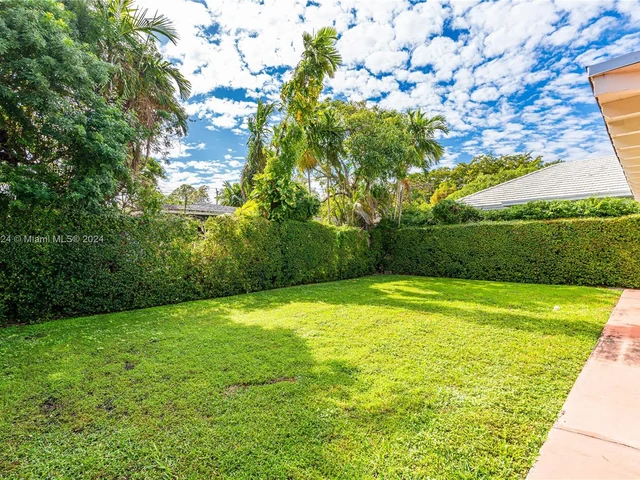 1278 SW 21st St, Miami FL 33145