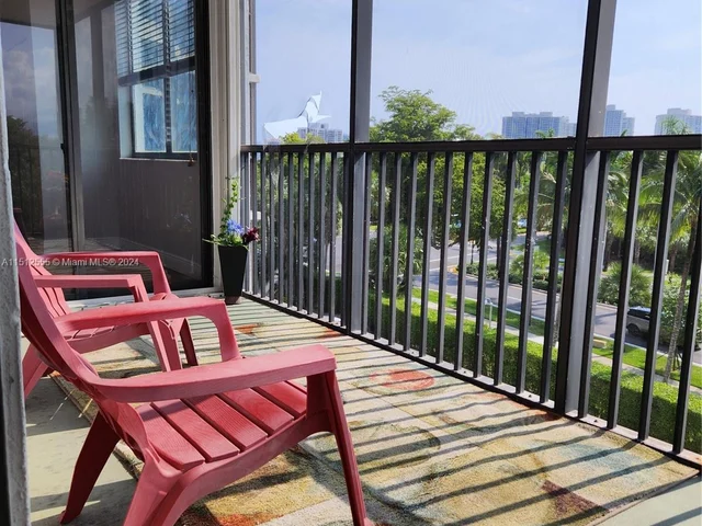 3375 N Country Club Dr # 304, Aventura FL 33180