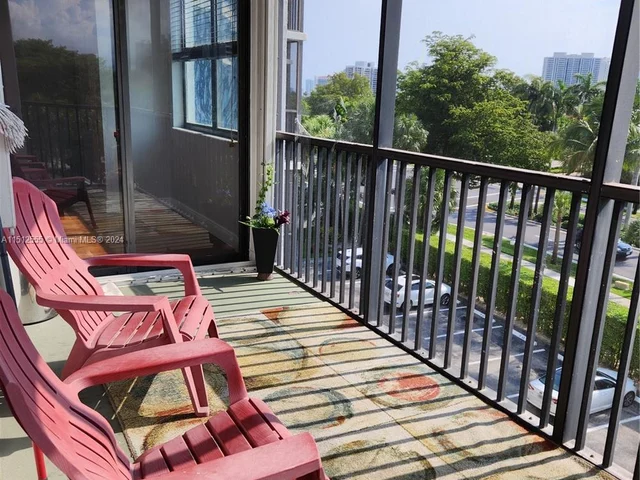 3375 N Country Club Dr # 304, Aventura FL 33180