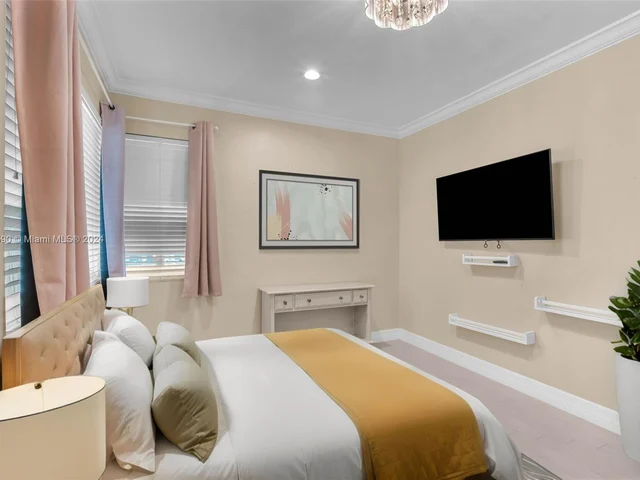 1206 Adams St, Hollywood FL 33019